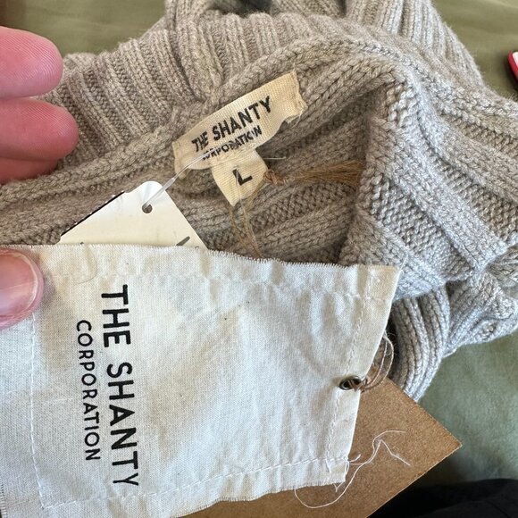 Shanty Sweater NWT Large ~ Heavy and well made - Picture 8 of 10